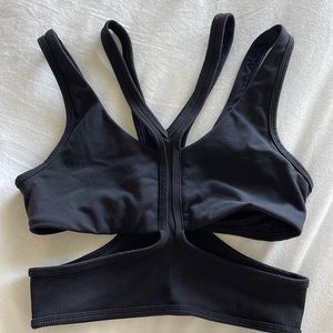Alo yoga strappy bra